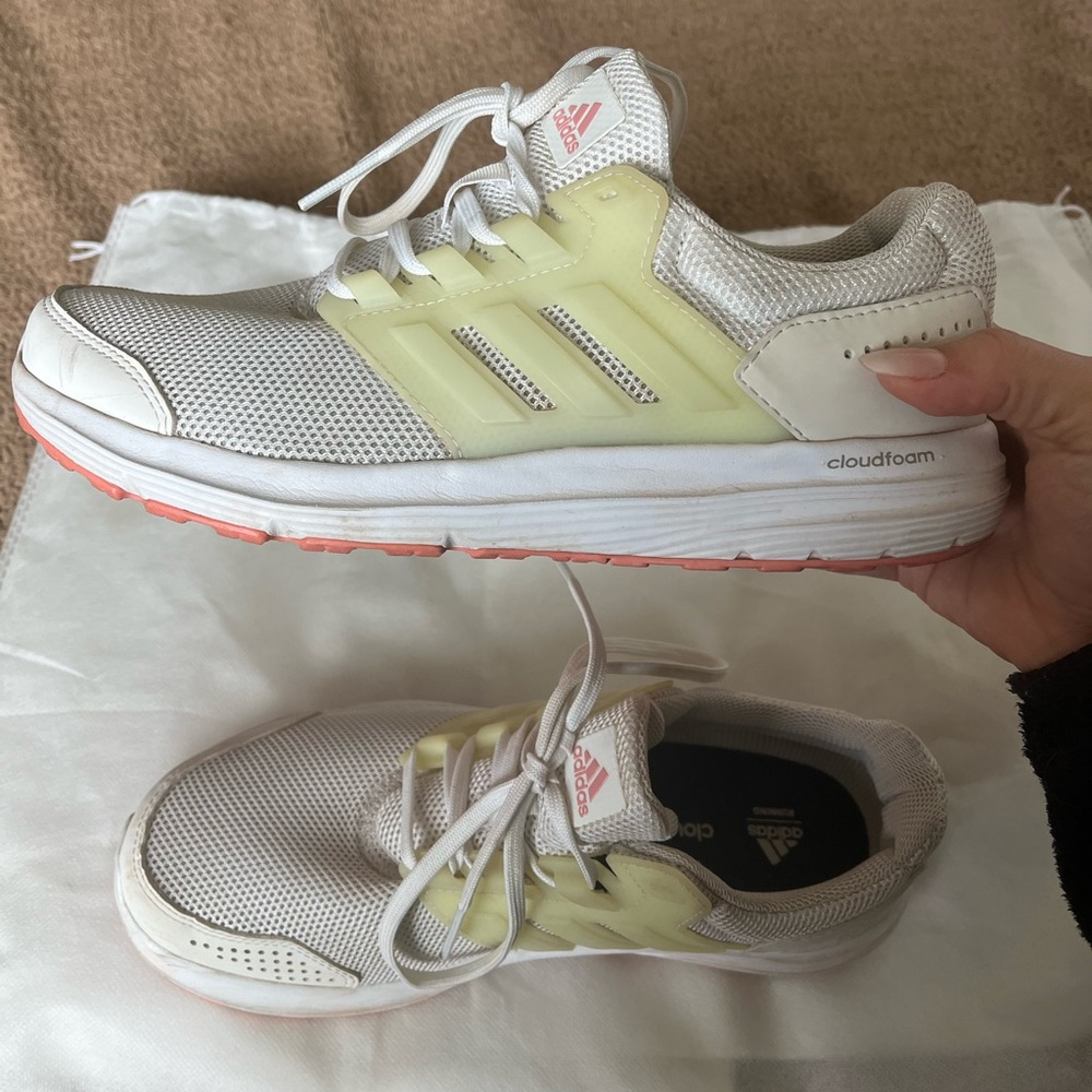 Women’s Adodas CloudFoam Ortholite Shoes